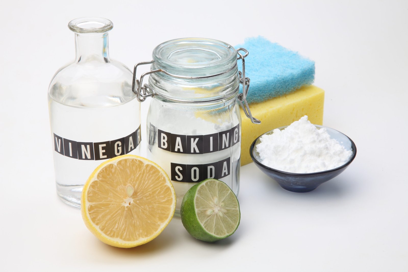 vinaigre blanc et bicarbonate de soude
